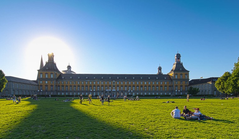 Volker Lannert  Universität Bonn