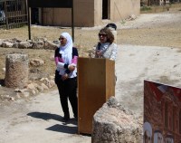 Prof. Walker speaking to the Municipality at Hisban.jpg